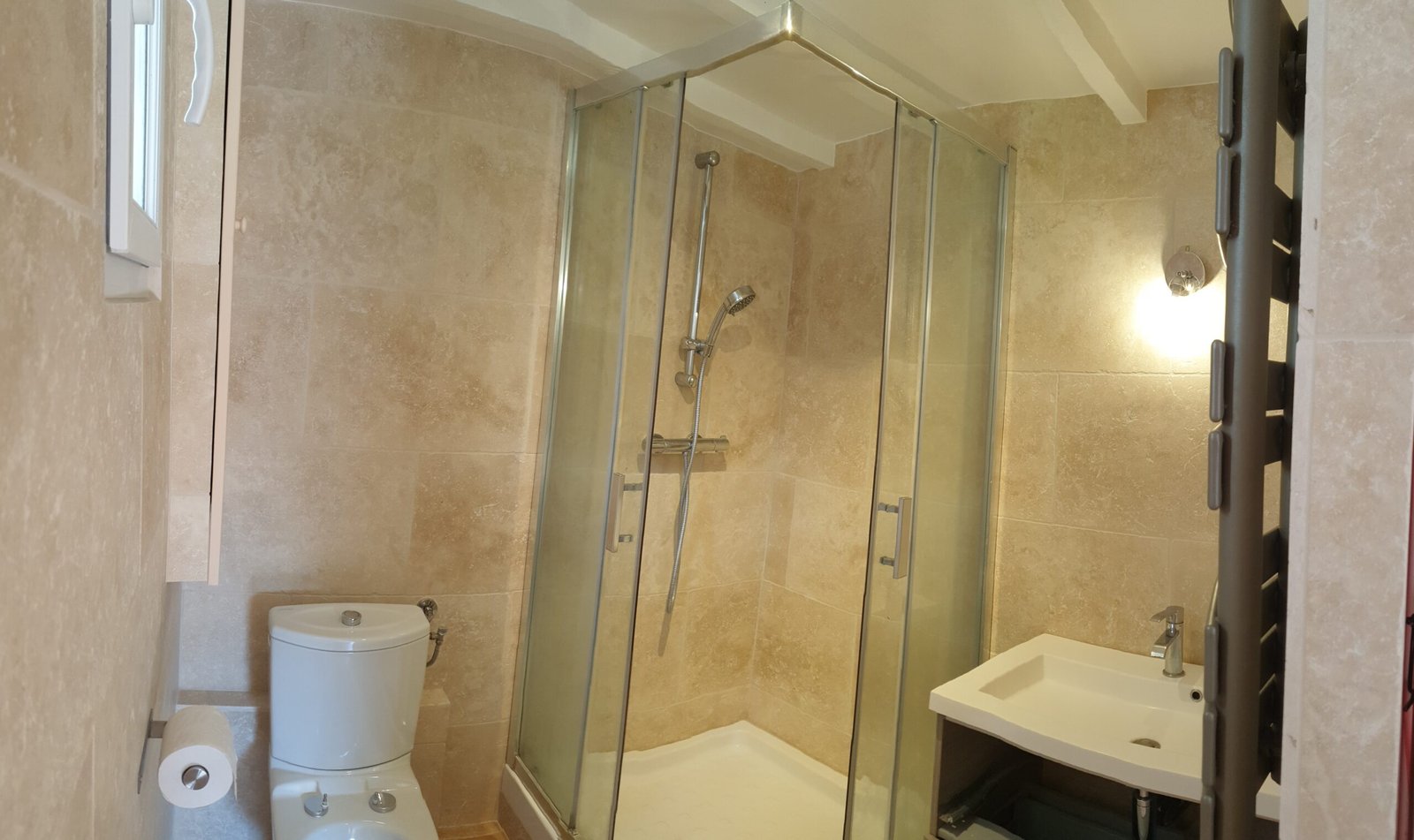 Lire la suite à propos de l’article Rénovation d&rsquo;une Salle de Bain à Mazan (Vaucluse)